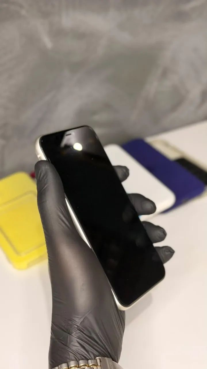 ? iPhone 11 64GB Branco - Foto 3