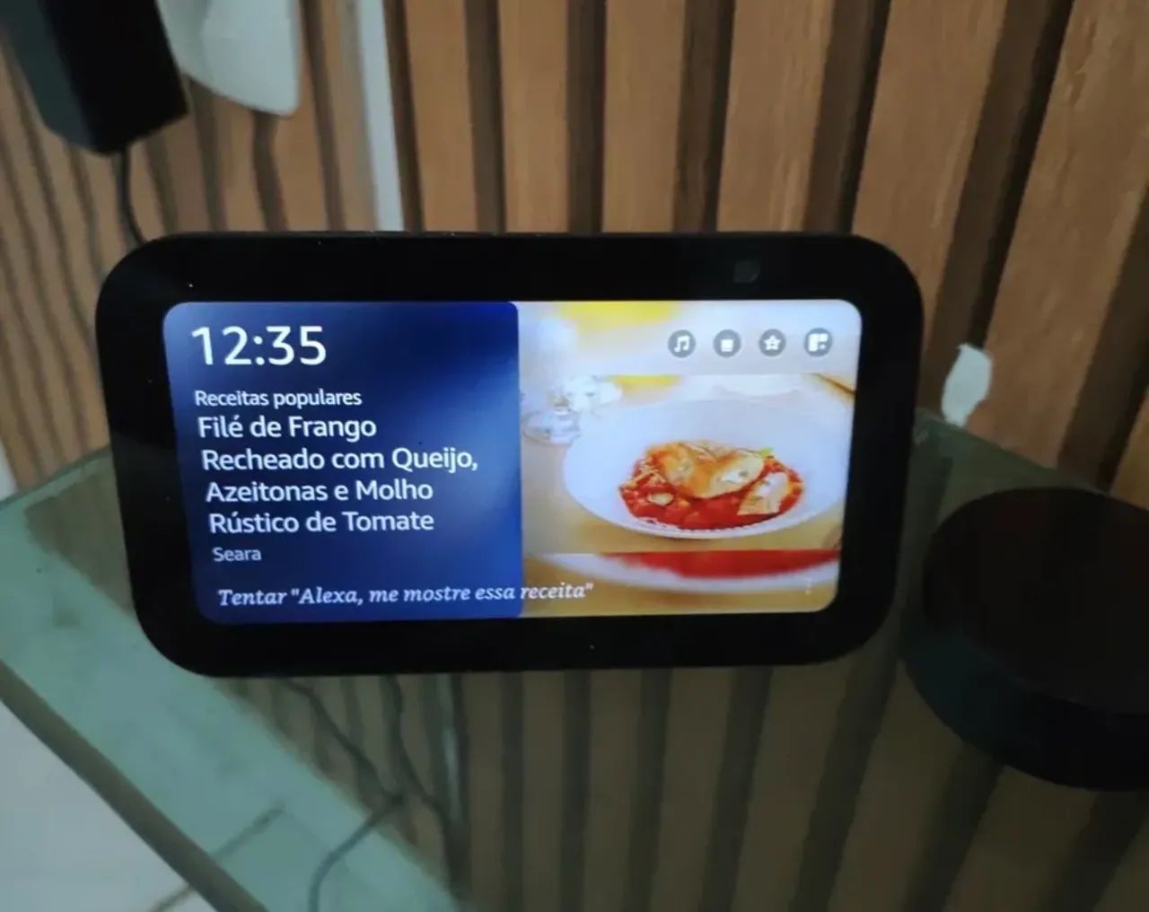 Smart Speaker Echo Show 5 3ª Geração Amazon com Display de 5,5" e Alexa Preta - BO9B2TS - Foto 2