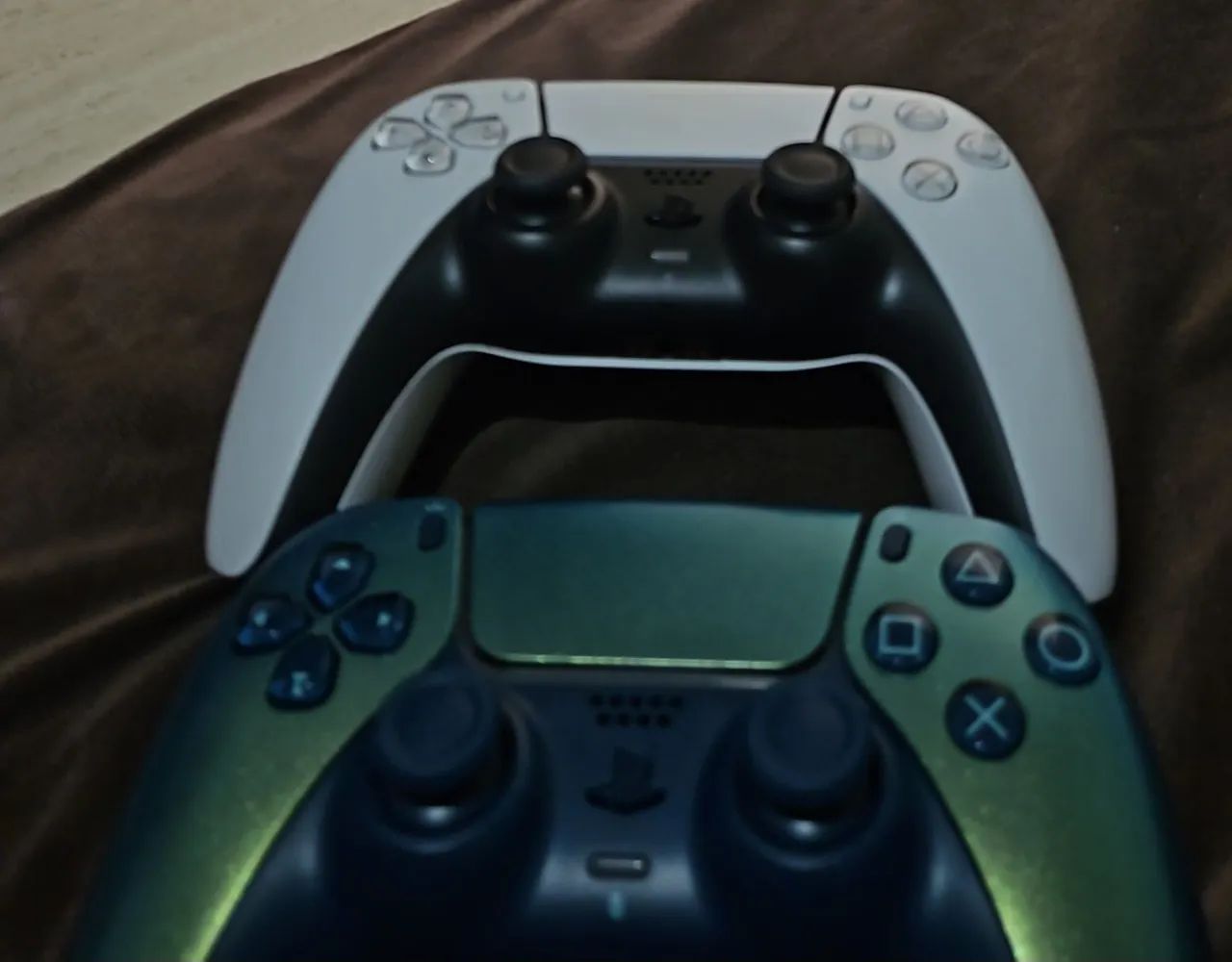 Ps5 slim 2 controles - Foto 3