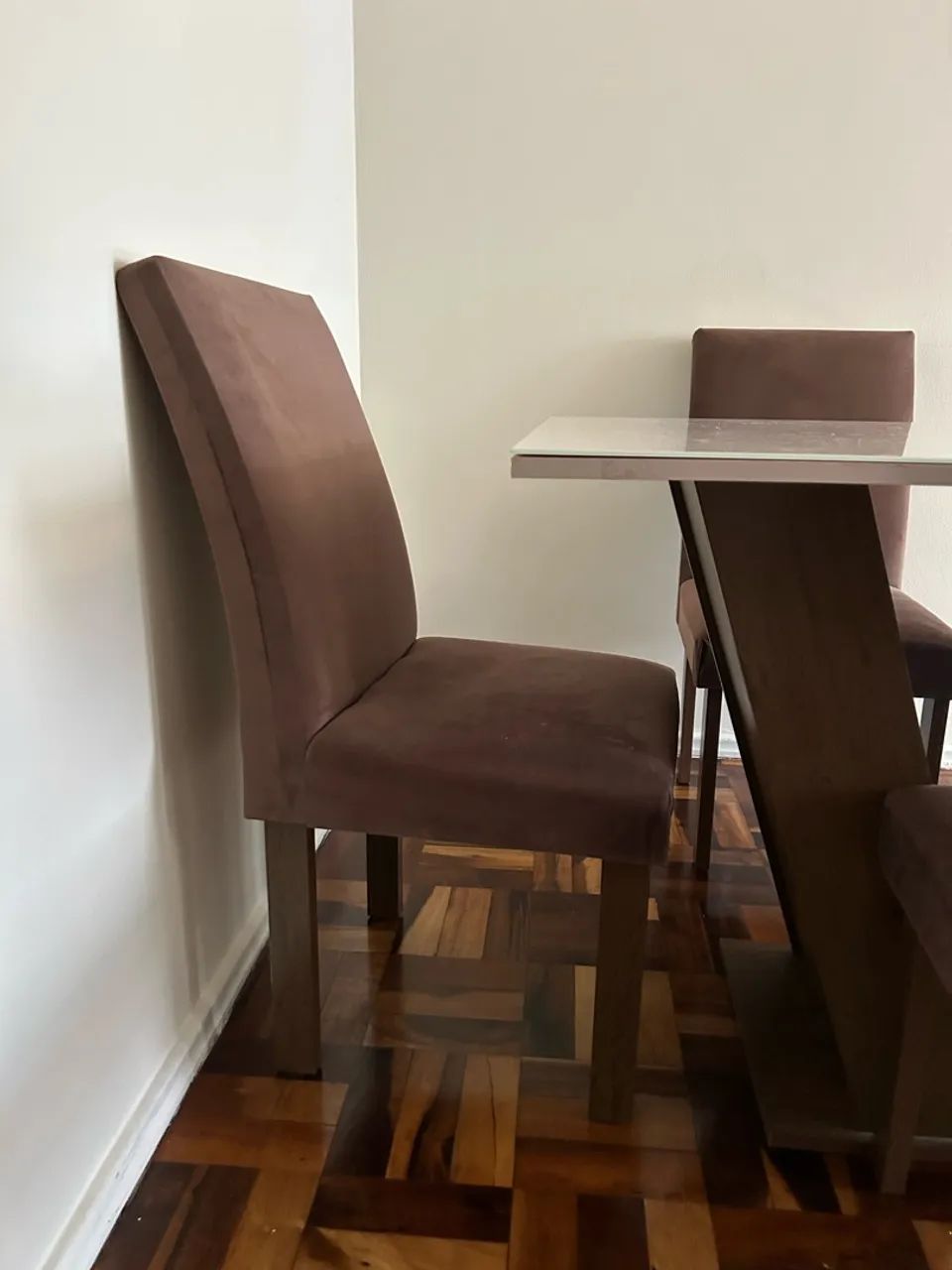 Mesa 4 cadeiras com tampo de vidro  - Foto 4
