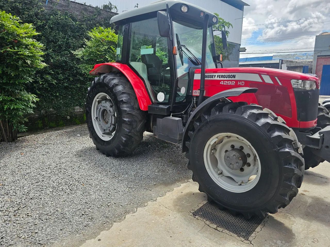 MASSEY FERGUSON MODELO 4292 4X4 ANO 2015 - Foto 3