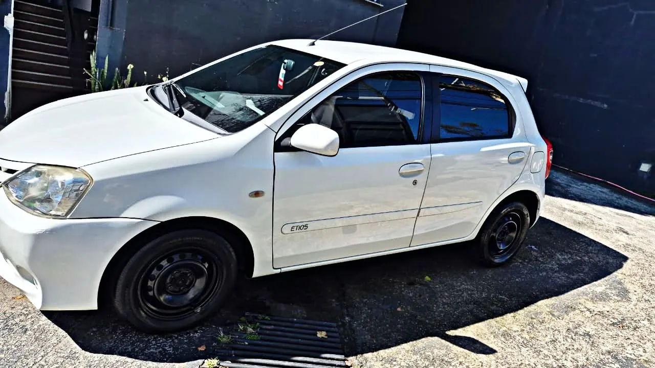 Toyota Etios 2013