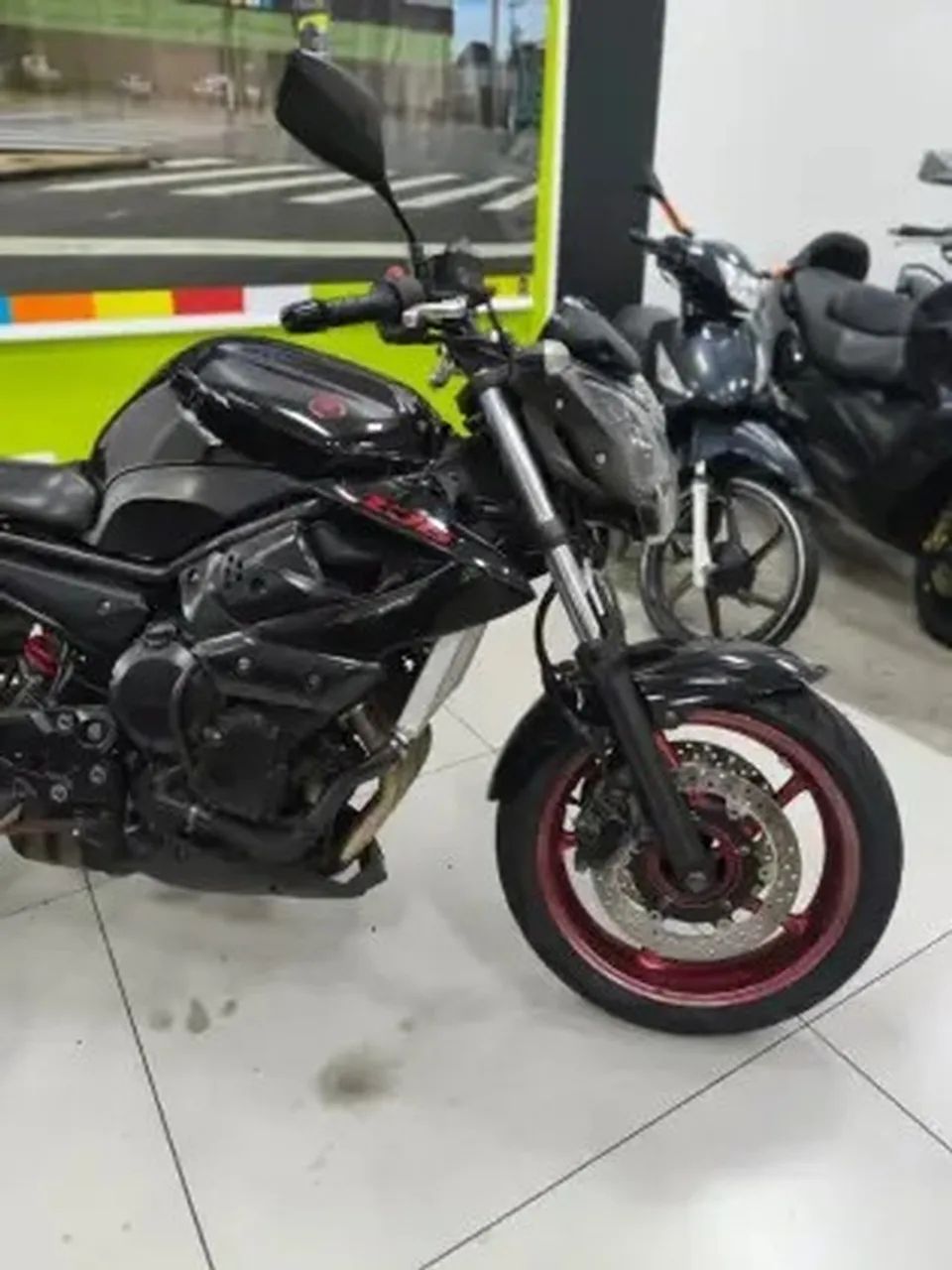 YAMAHA XJ6 N - Foto 5