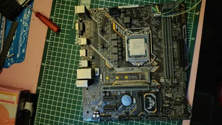 Kit Placa mãe Asus + I3-8100 - Foto 3