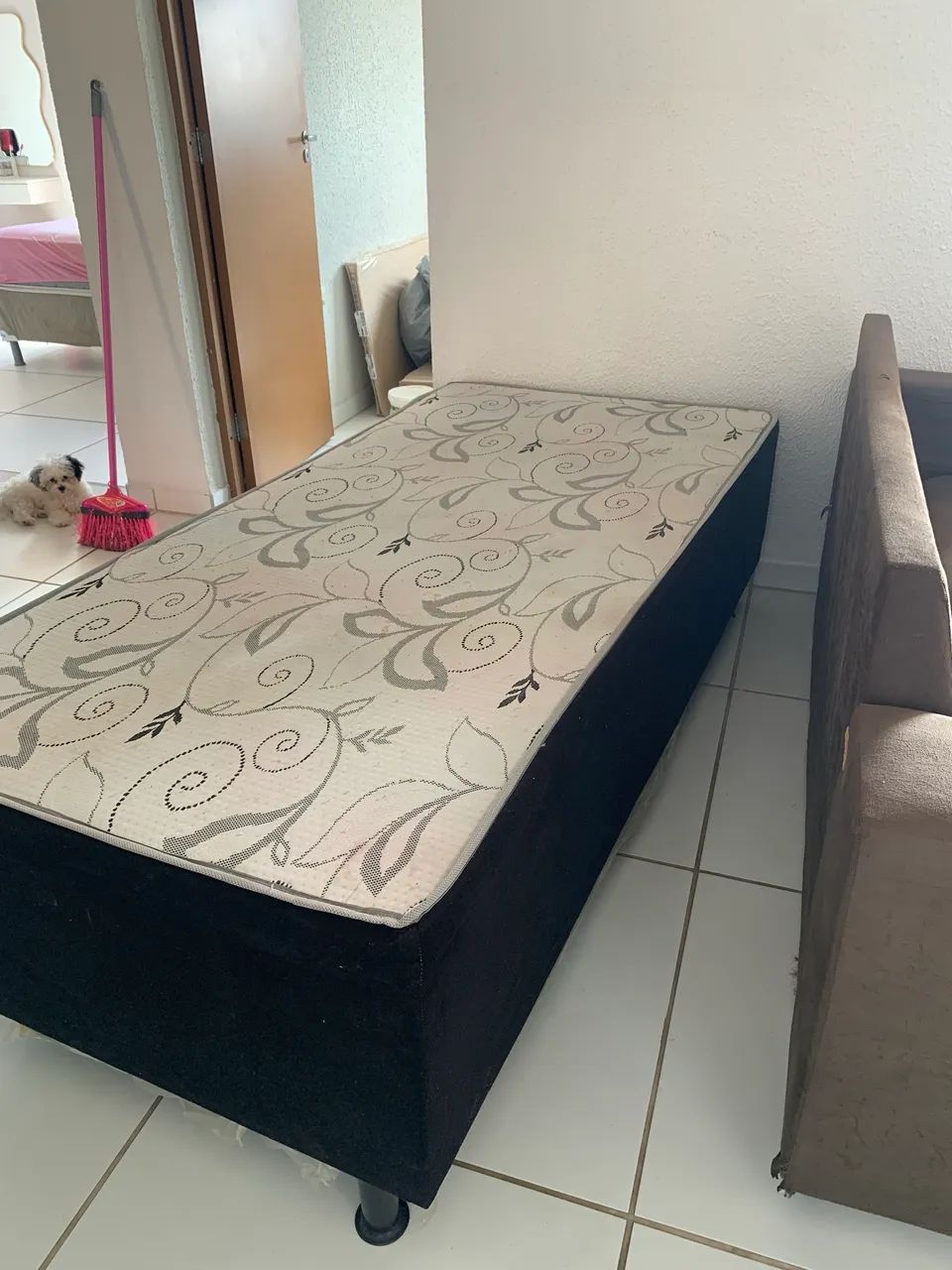 CAMA SEMINOVA PARA VENDER LOGO