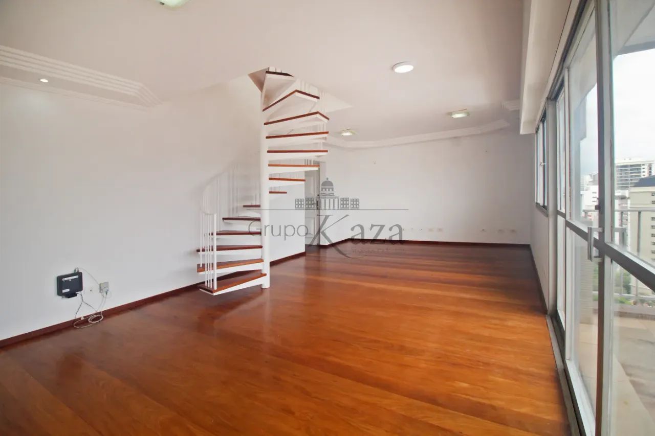 Cobertura Duplex - Campo Belo - 4 Dormitórios - 269m².