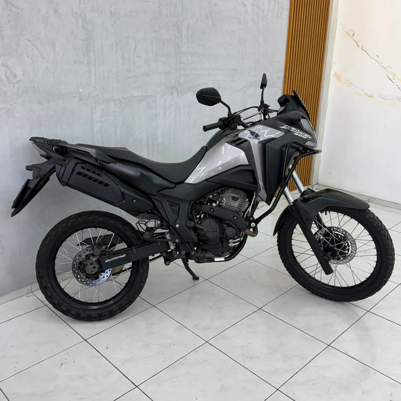 Honda SAHARA 2024 STD - Foto 2