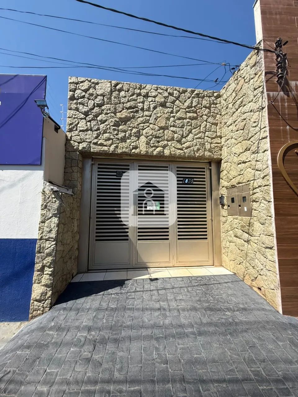 CASA COMERCIAL PARA LOCAÇÃO EM AVENIDA BAIRRO CENTRO