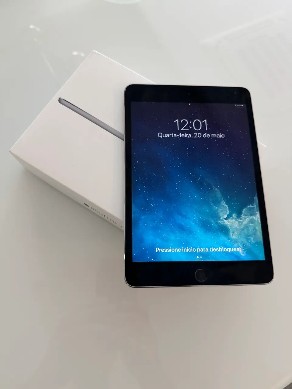 iPad Mini 4 prata 128gb com caixa e acessórios - Tablets e E