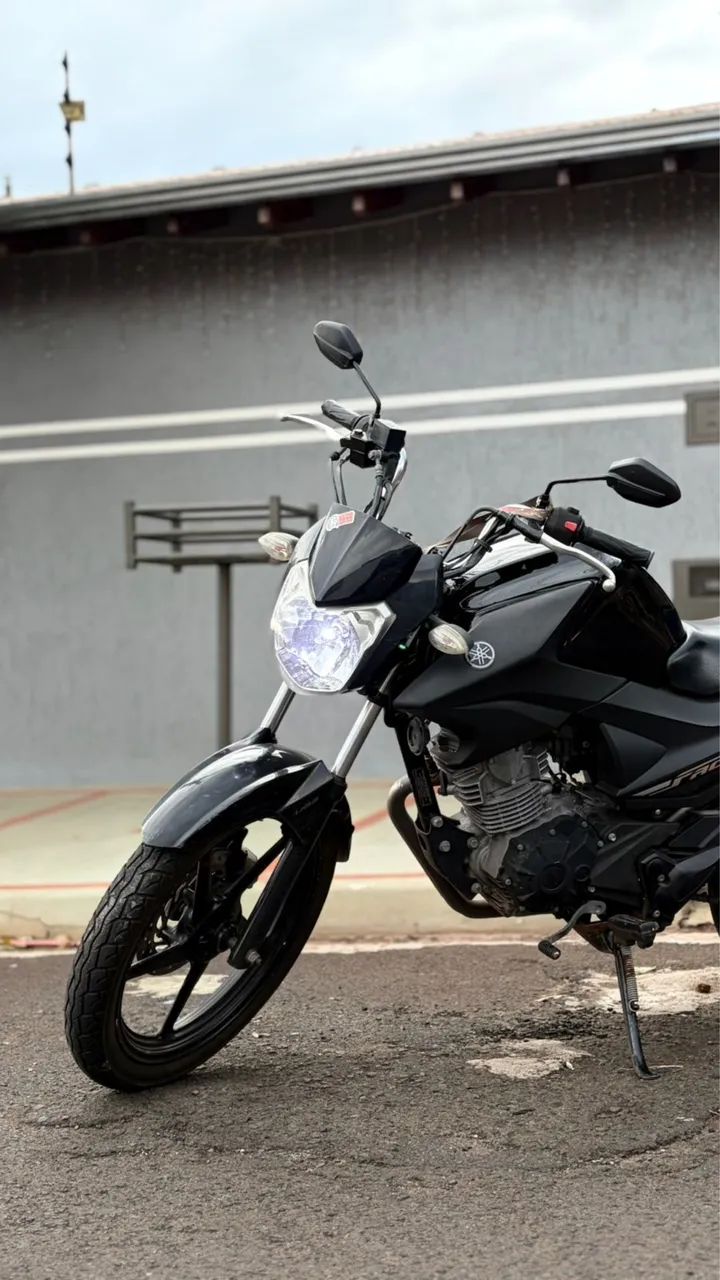 Moto Yamaha Factor 150  - Foto 2