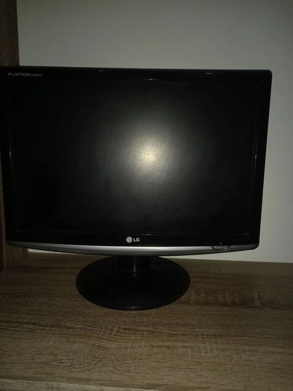 Vendo Dois Monitores Um LG E Outro AOC