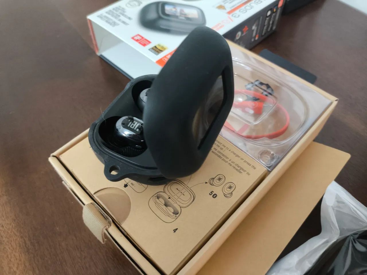 Fone Bluetooth JBL Live Buds 3 - Foto 2