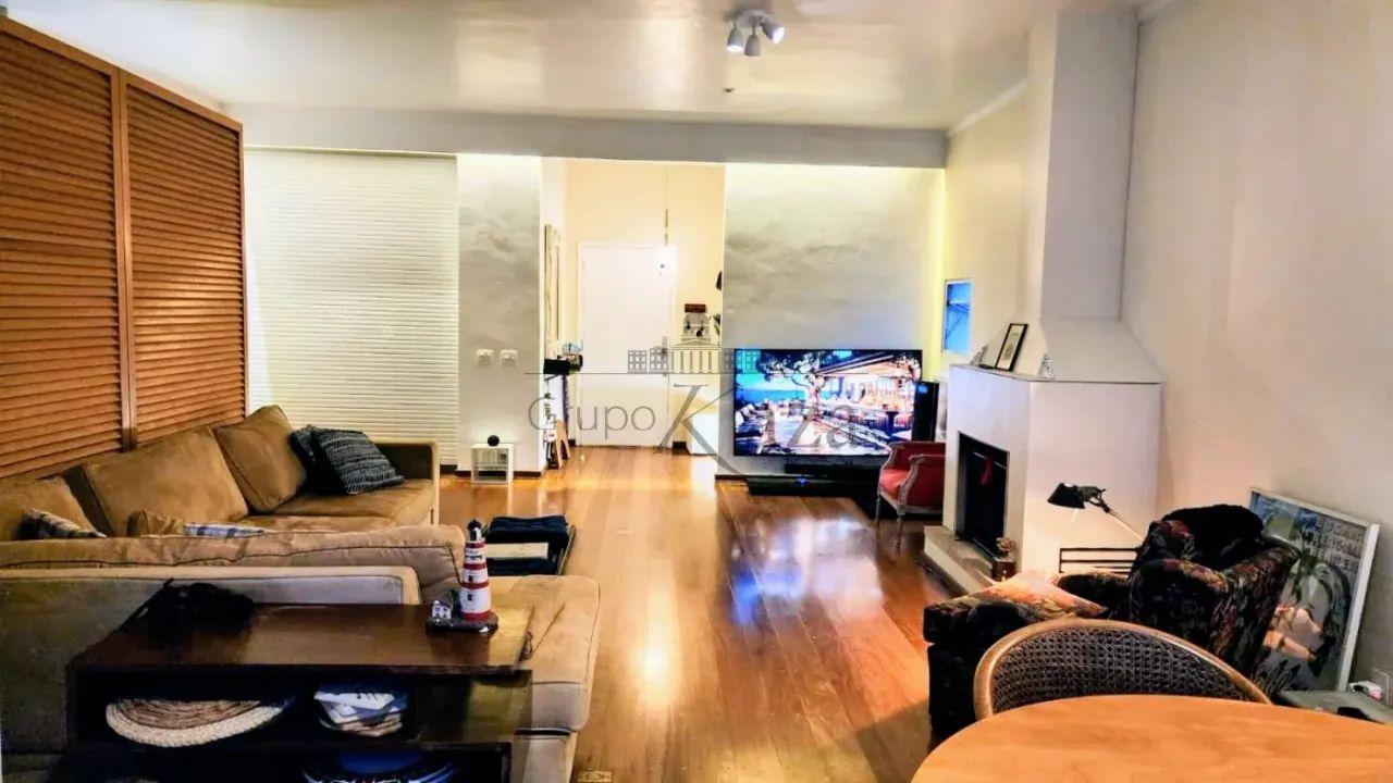 Apartamento - Pinheiros - 2 Dormitórios - 160m².