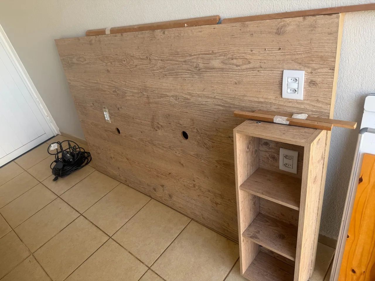 Vendo Painel de TV EM ÓTIMO ESTADO - Foto 2