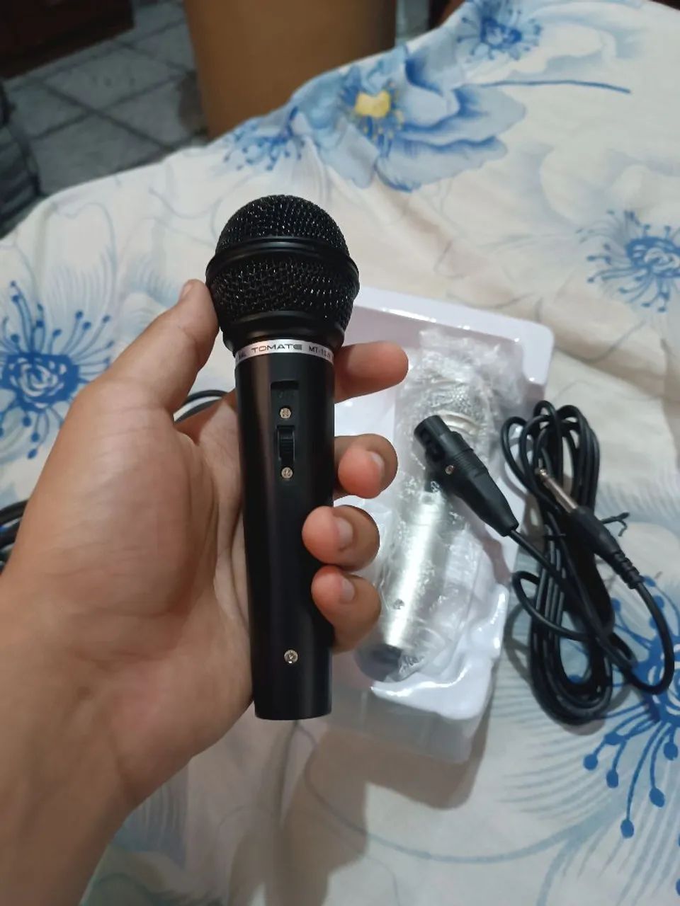 Kit 2 Microfones Tomate com Fio P10 NUNCA USADO - Foto 4