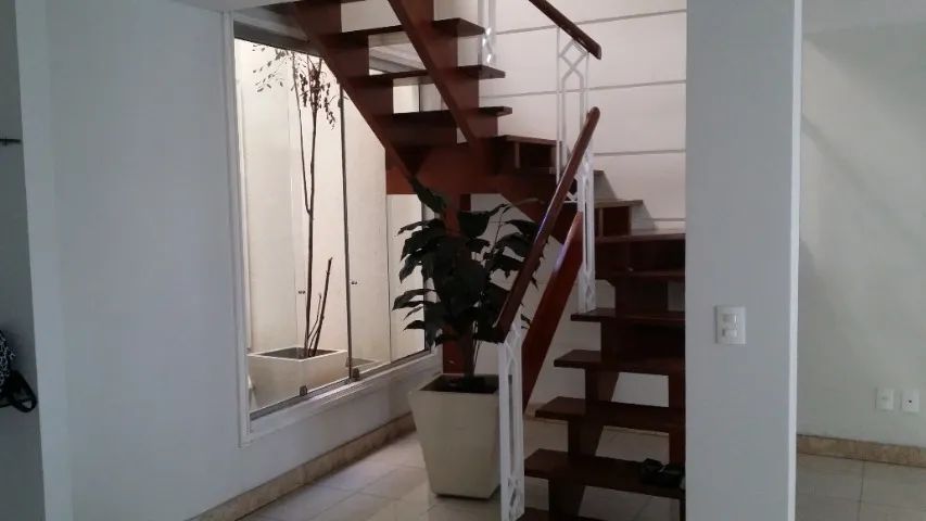 Casa duplex com piscina, 6 quartos e 3 suítes no Parque Califórnia - Foto 5