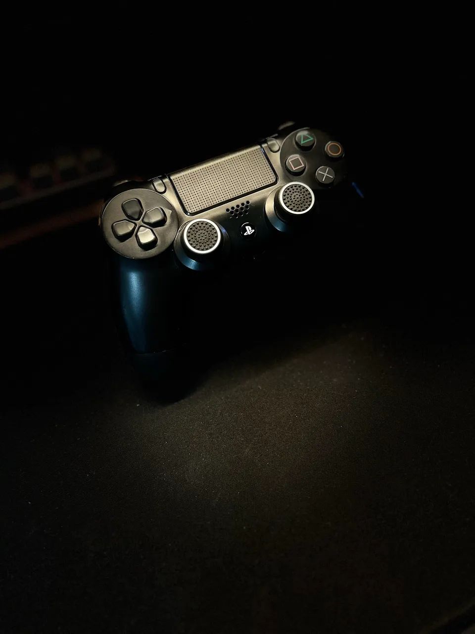 Controle PS4 DualShock 4 Original Preto - Foto 5