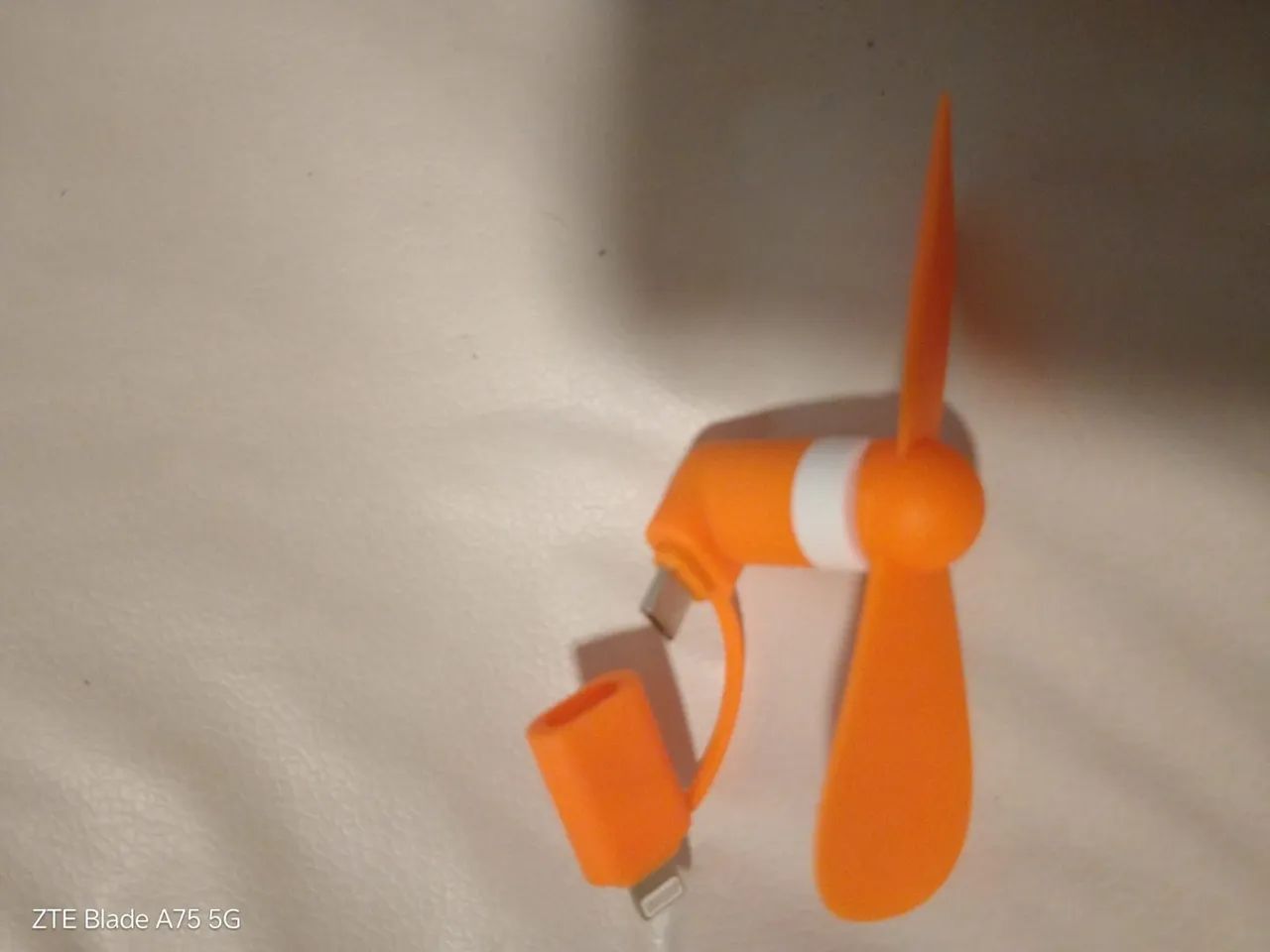 Cabo de carregamento mini ventilador Lightning