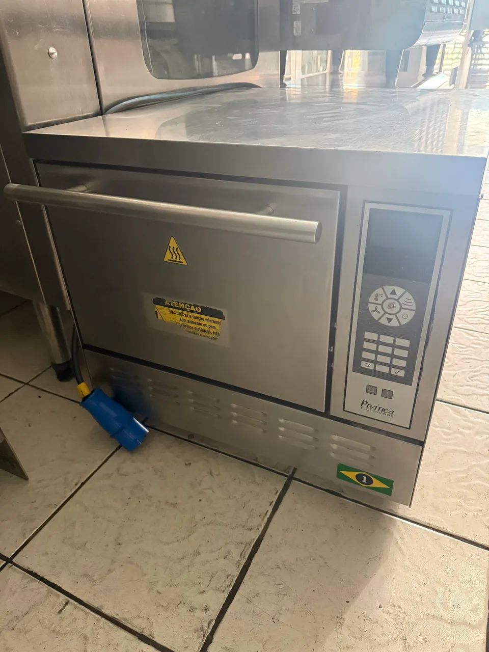 Forno Prática Express Gourmet 220 - ano 2012