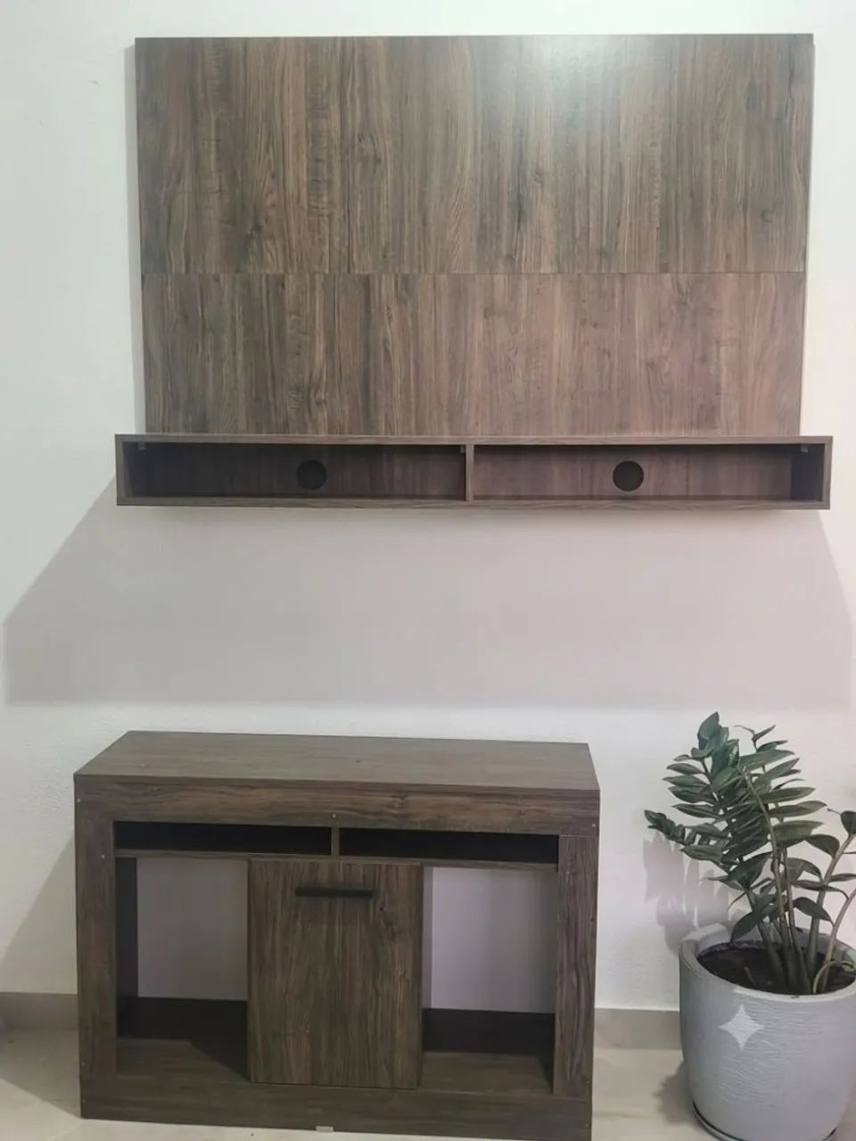 Painel de TV mais rack 