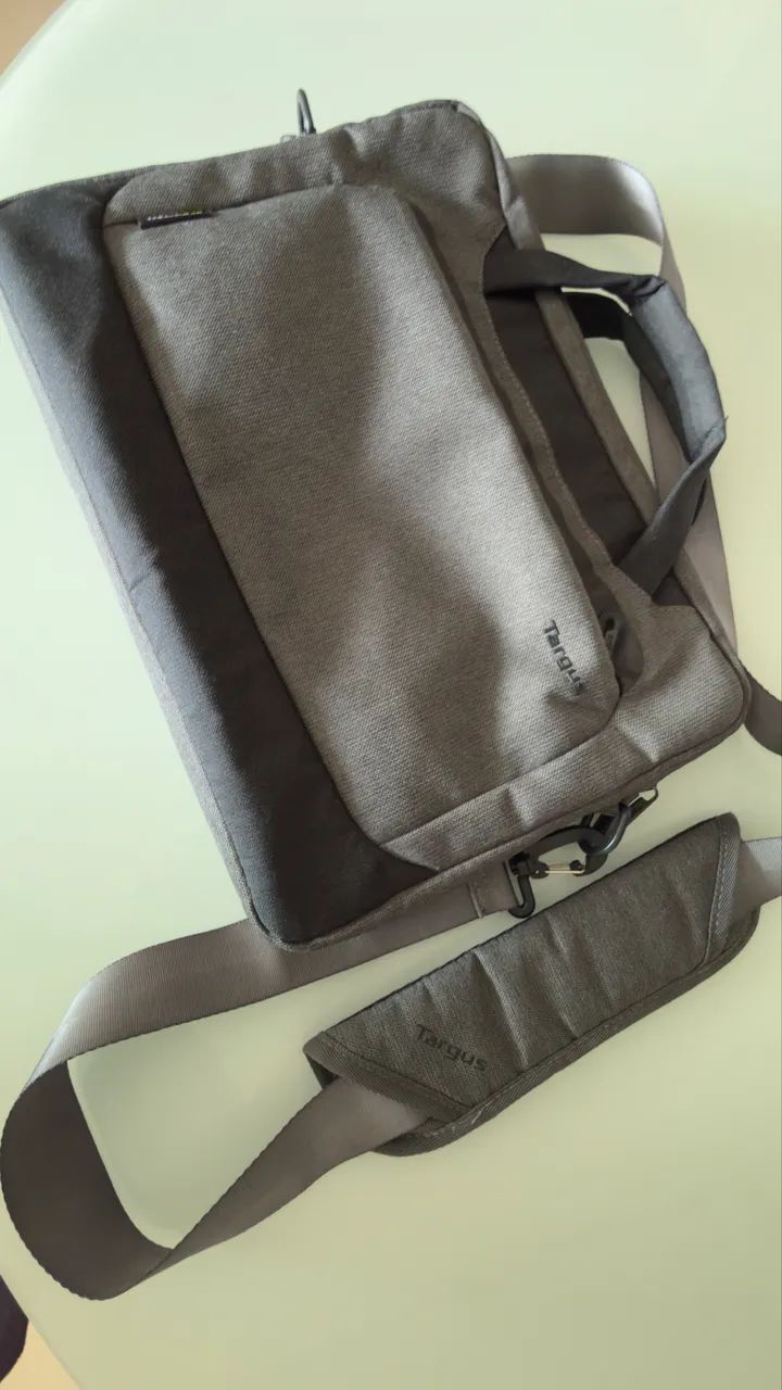 Maleta Targus Slimcase Cypress Ecosmart
