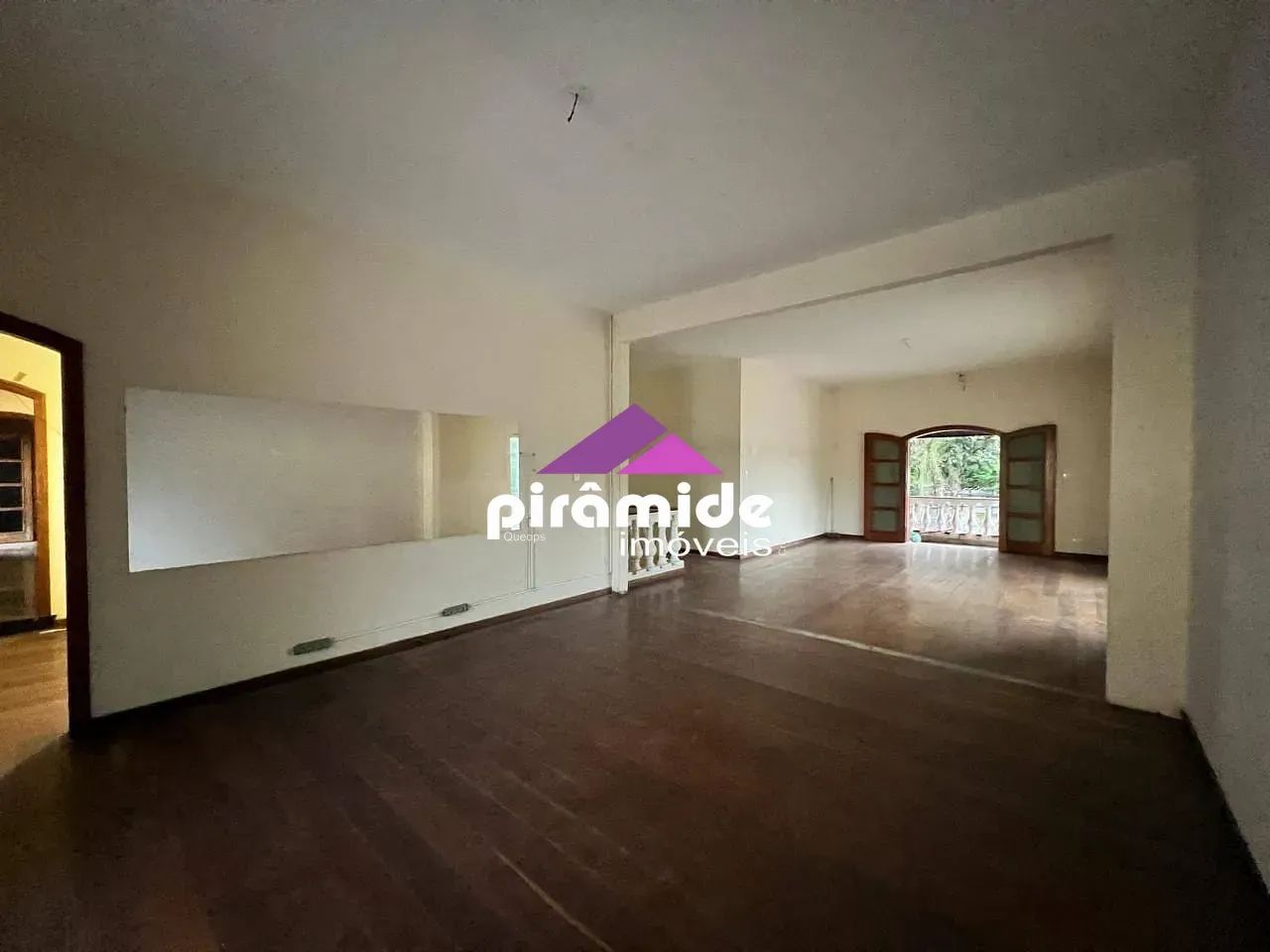 Casa Comercial no Centro para locação em São José dos Campos