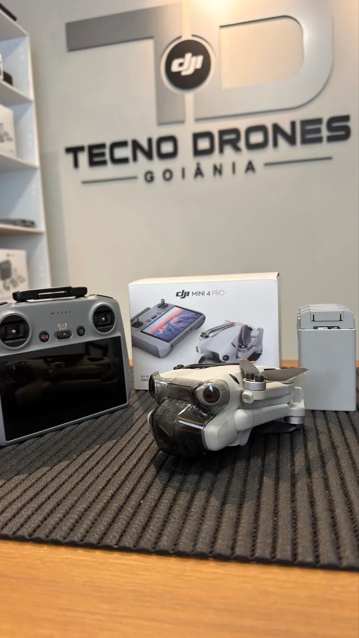 Drone DJI Mini 4 PRO Combo Fly More - Foto 2