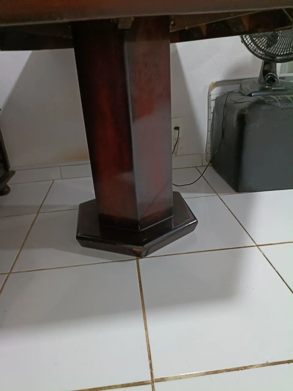 Mesa mogno hexagonal  - Foto 3