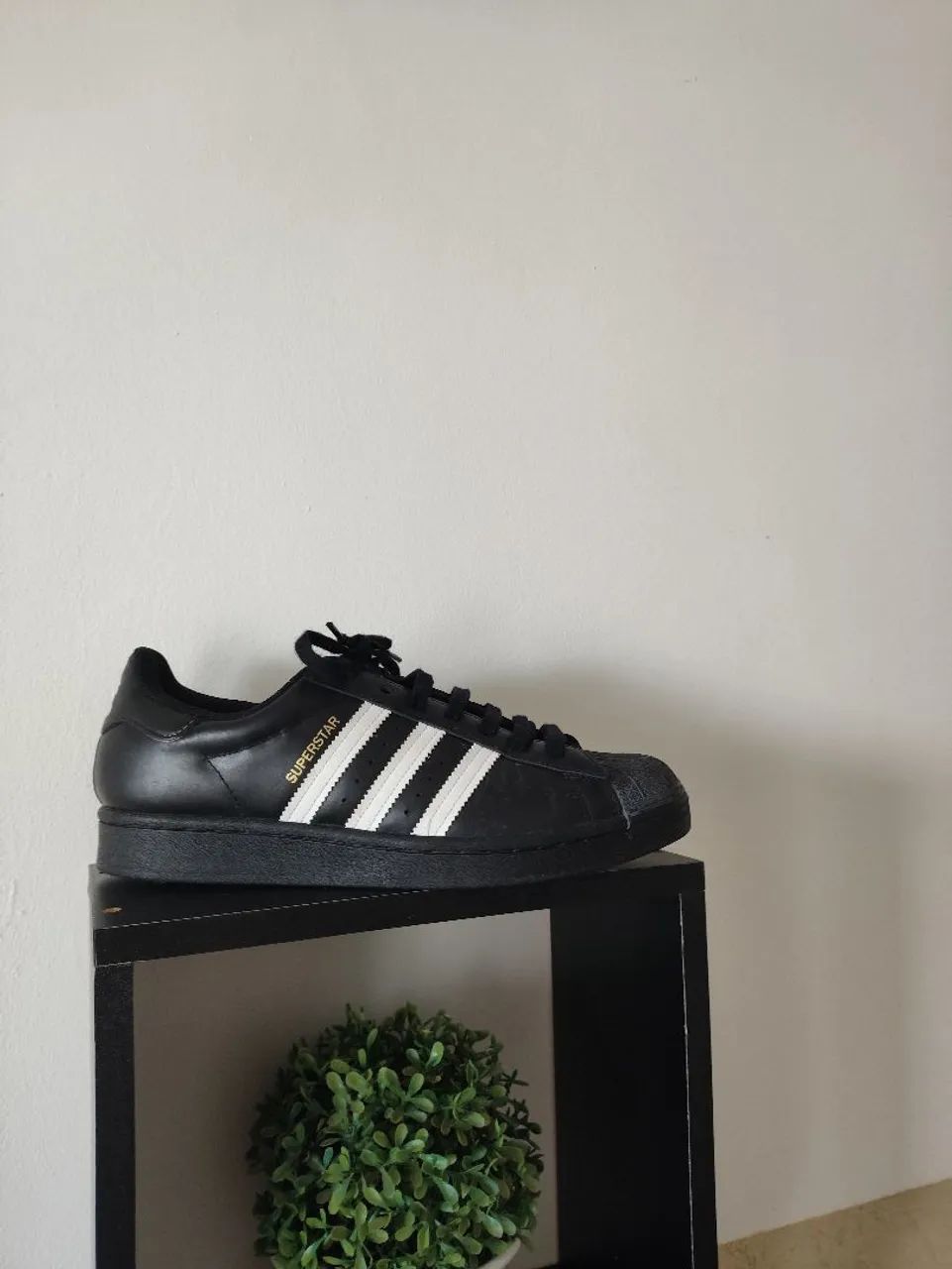 Tênis Adidas superstar casual perfeito estado  - Foto 4