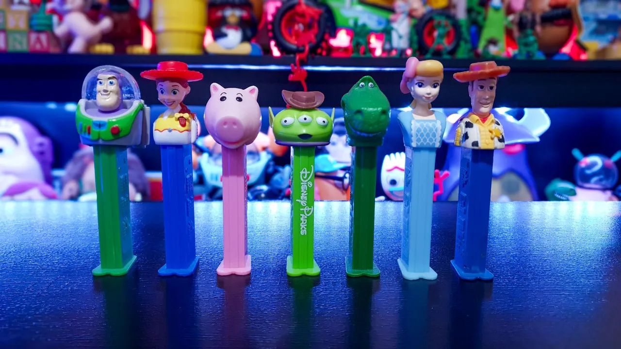 Toy Story coleção de Pez Dispenser+Brinde Mini Woody 