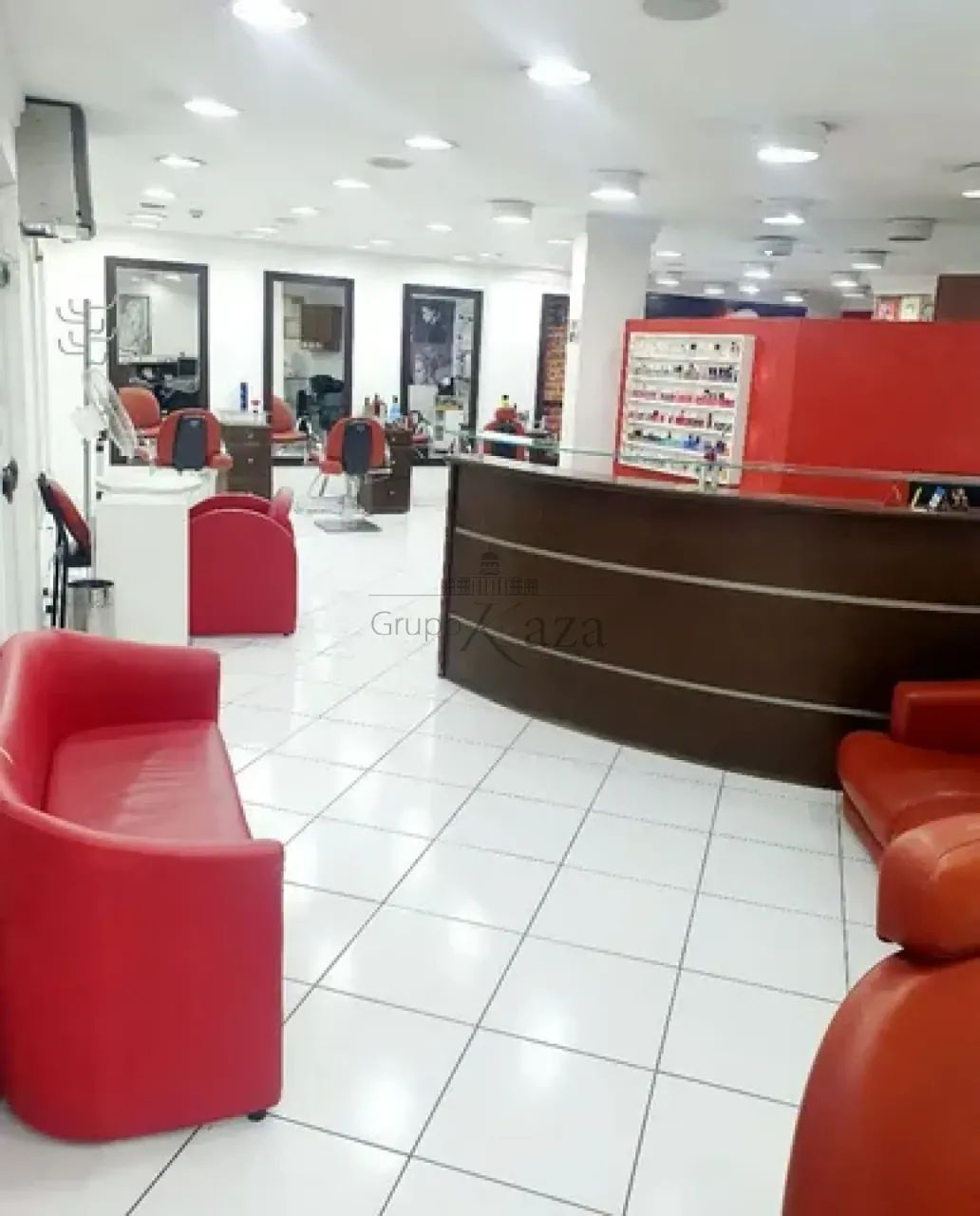 Loja em Galeria - Ponto Comercial - Centro - 140m². - Foto 3