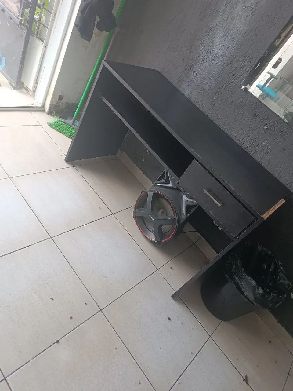 Birô com gaveta