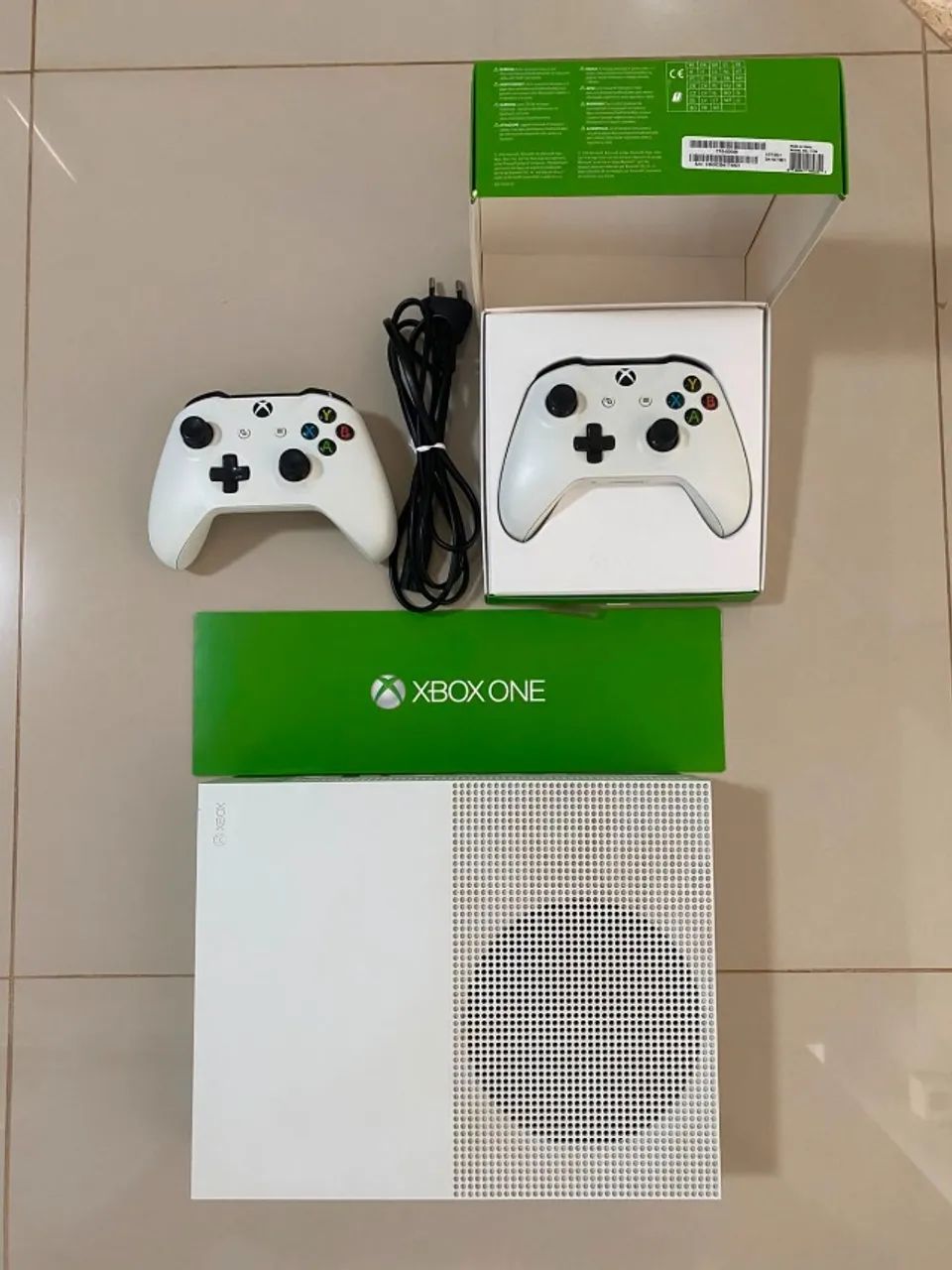 Xbox One S 1TB - Foto 3