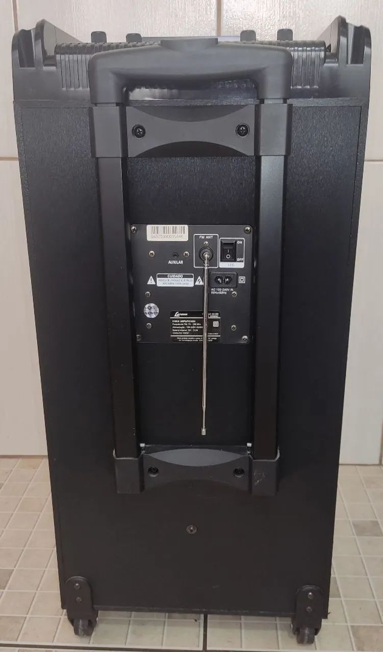 Vende-se Caixa Lenoxx 500W  - Foto 3