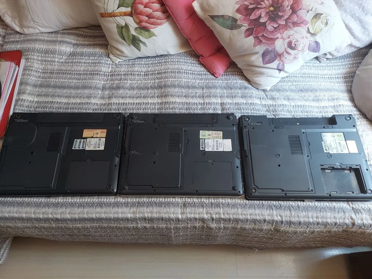 Notebooks Itautec dual core com defeitos - Foto 3