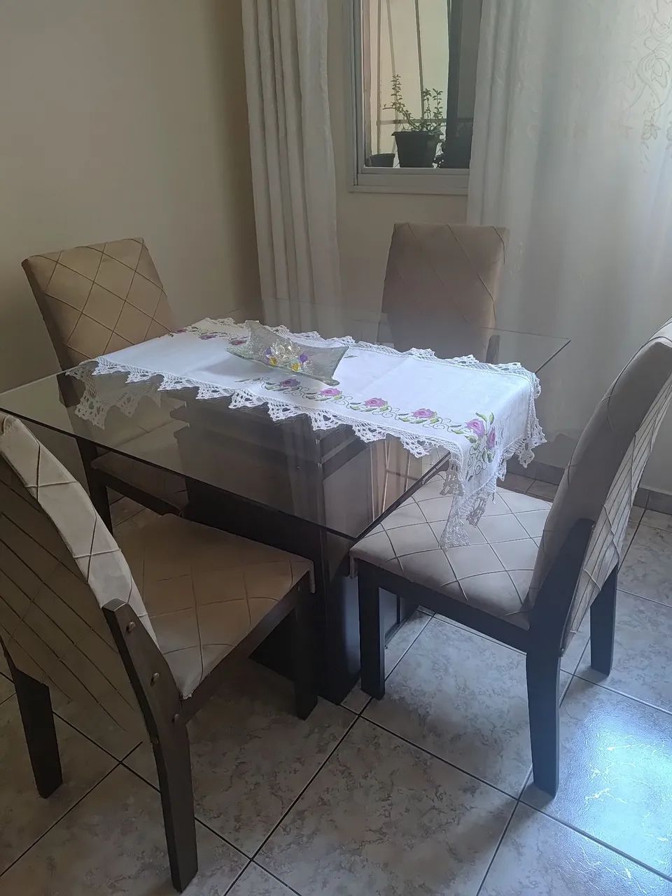 Mesa de jantar com 4 cadeiras - Foto 2