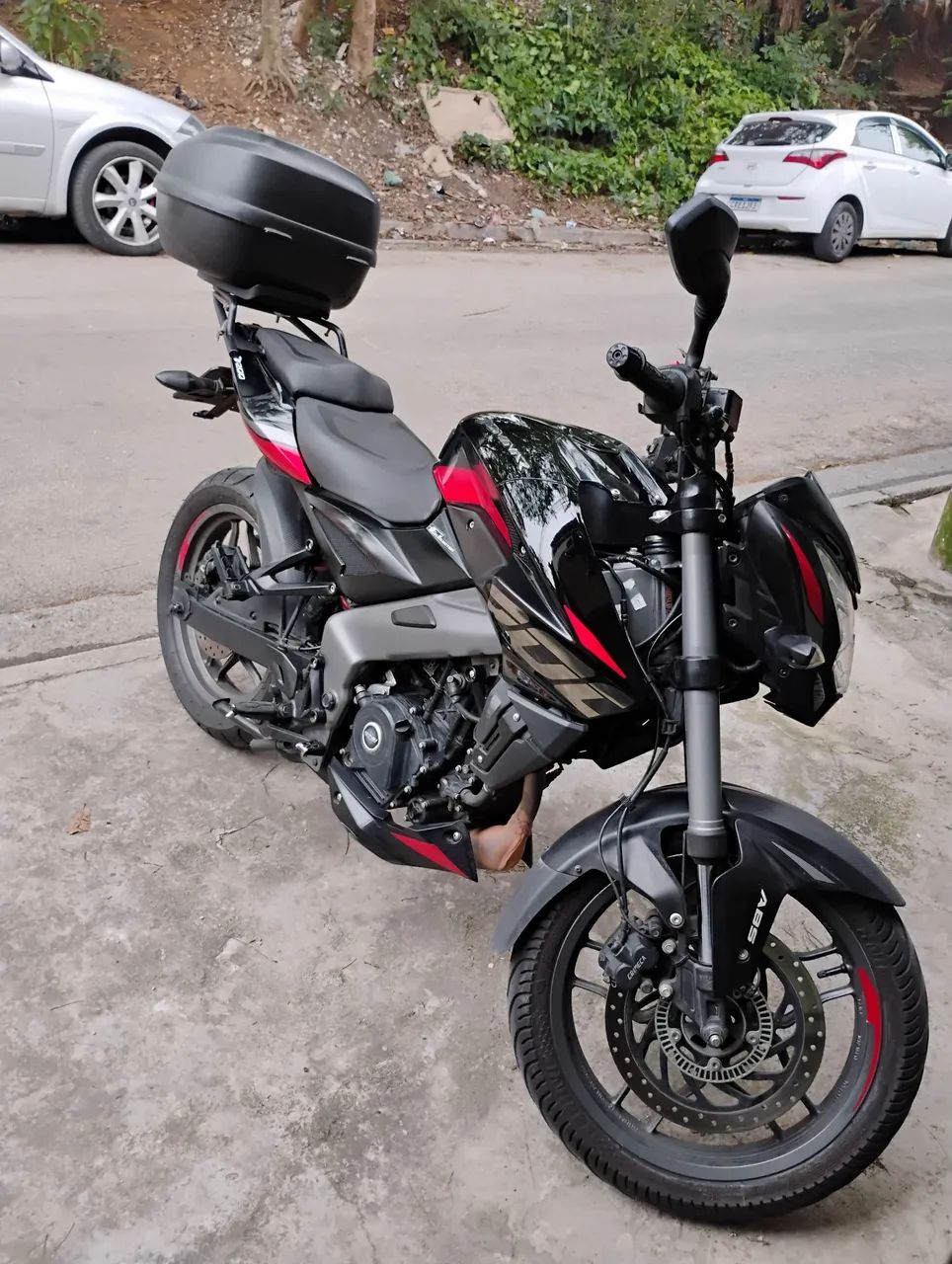 Bajaj dominar 200 - Foto 2