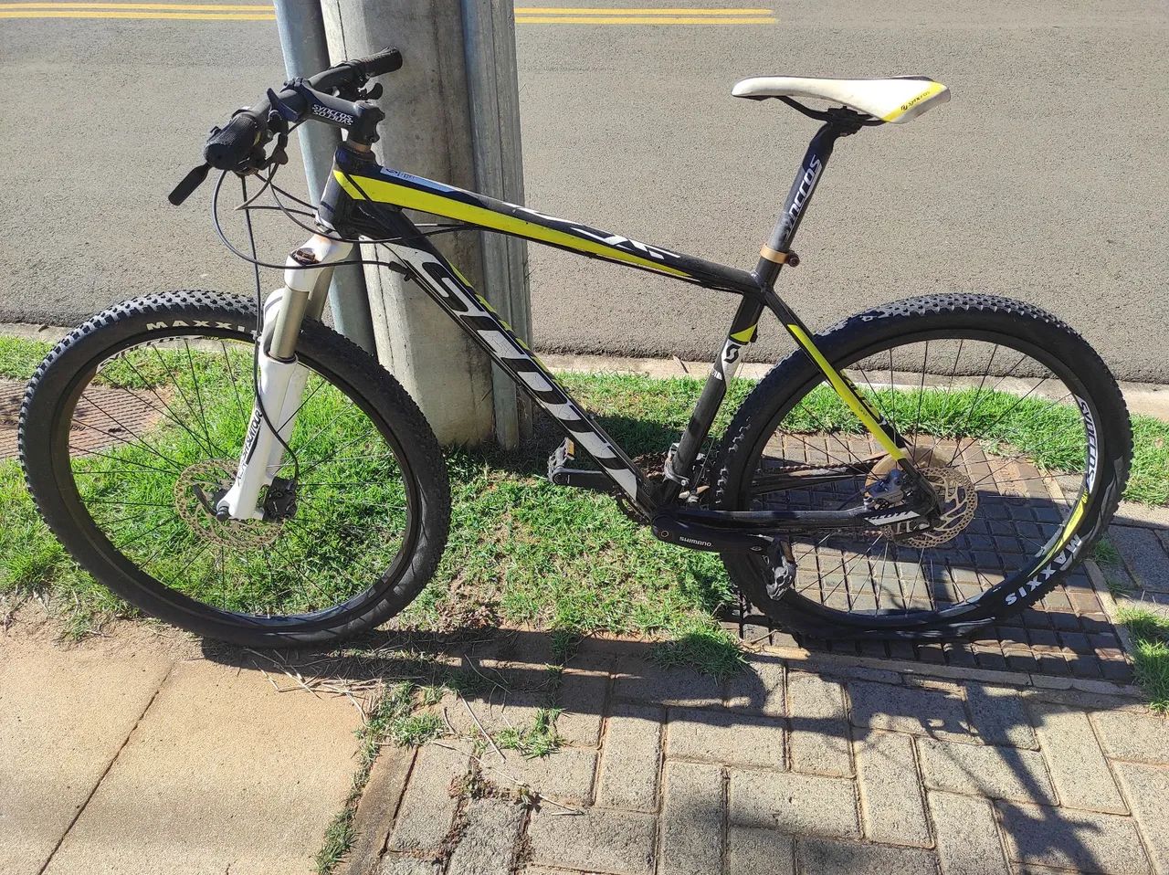 Bicicleta Scott Scale 770