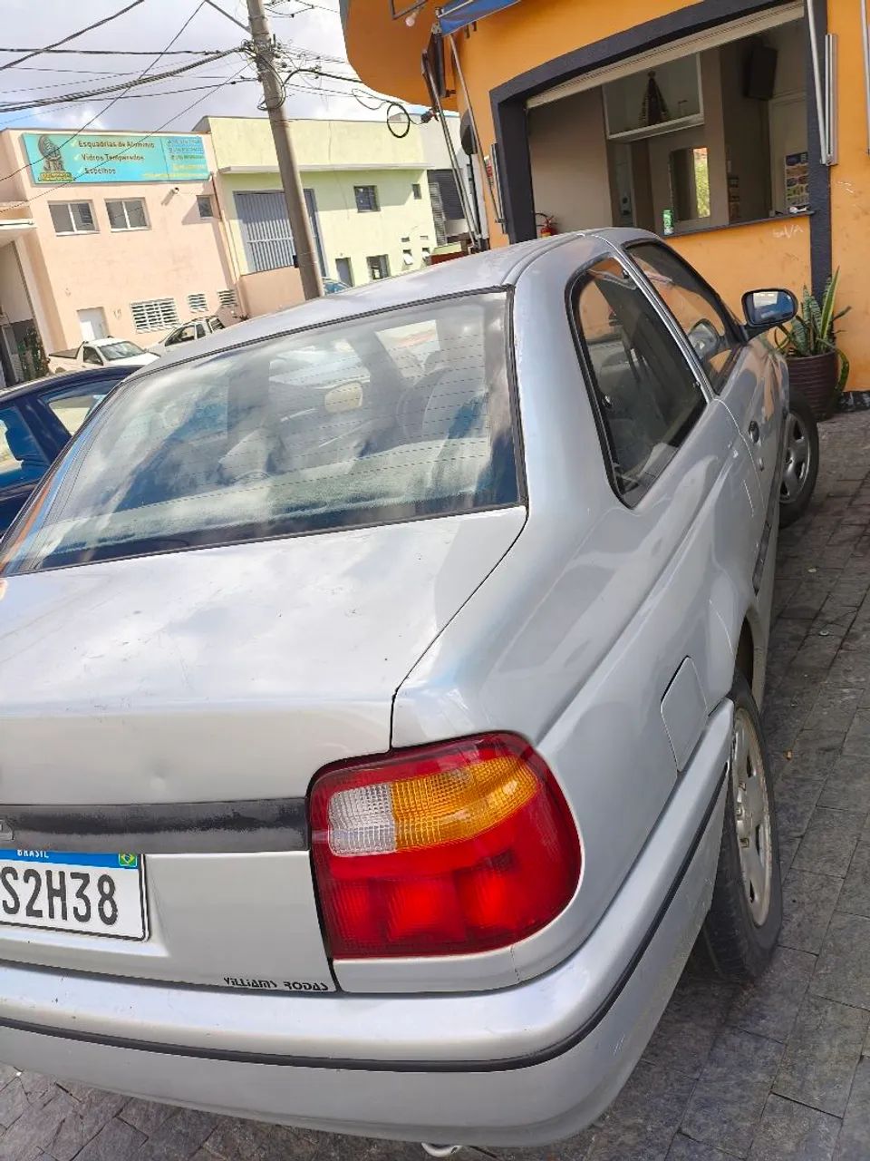 Volkswagen Logus 1.8 / CLI / CL (álcool) 1994 - Foto 4