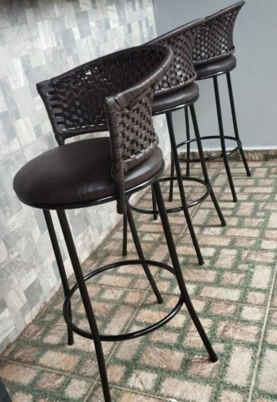 Vendo duas baquetas de junco semi novas- impecáveis.