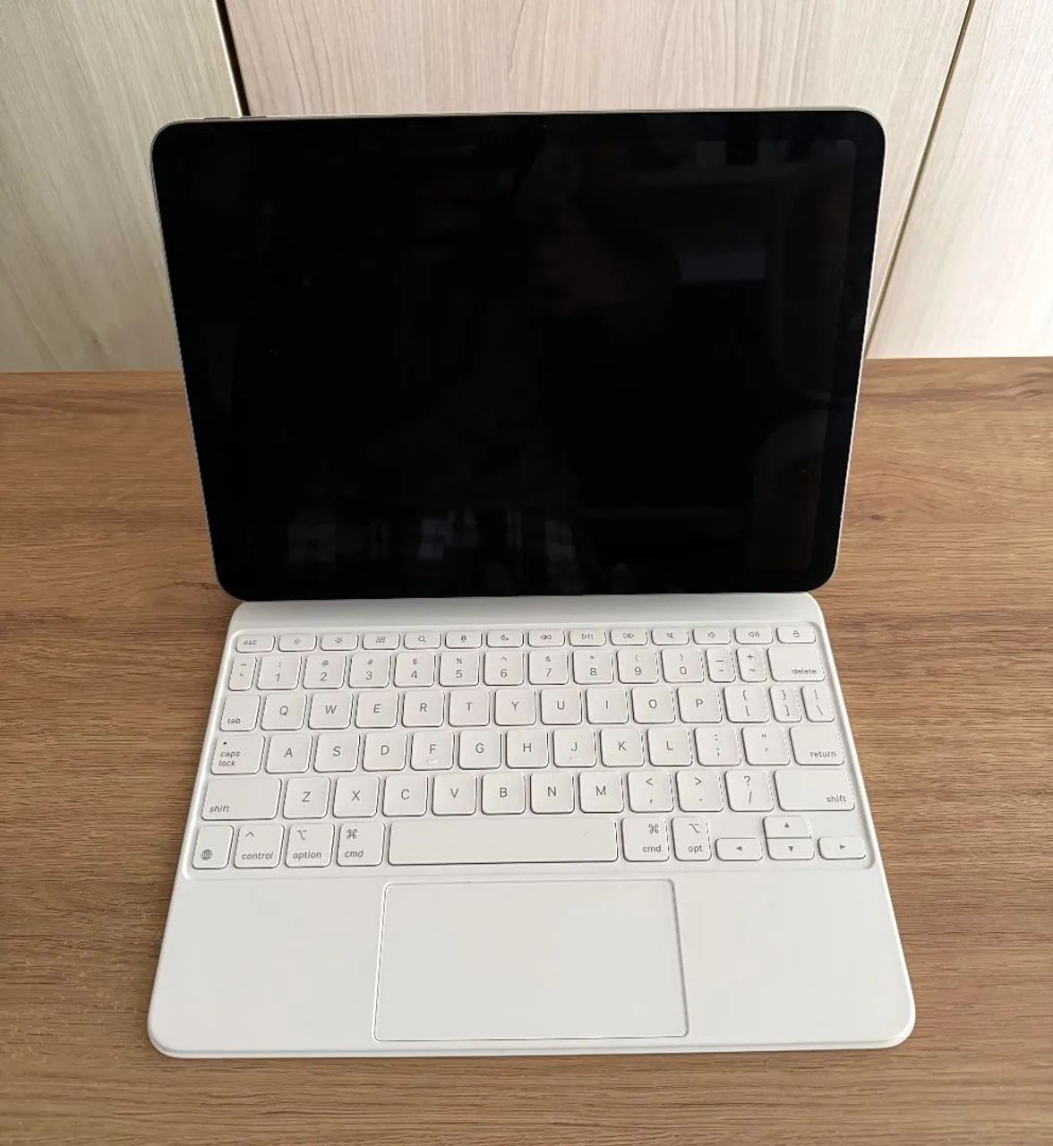 Ipad air chip m2, 256gb com magic keyboard e capa folio originais Apple