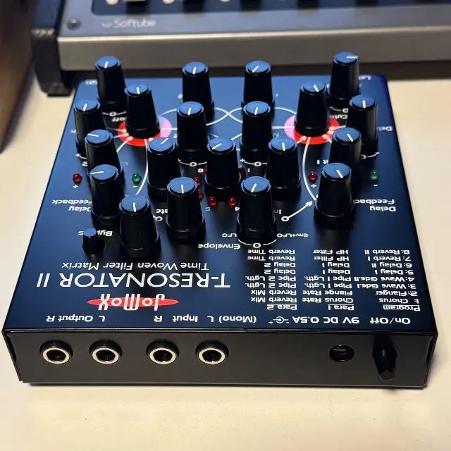 DTM・DAW Jomox T-RESONATOR II Jomox T-Resonator II - filterbank, chorus flanger, delay reverb