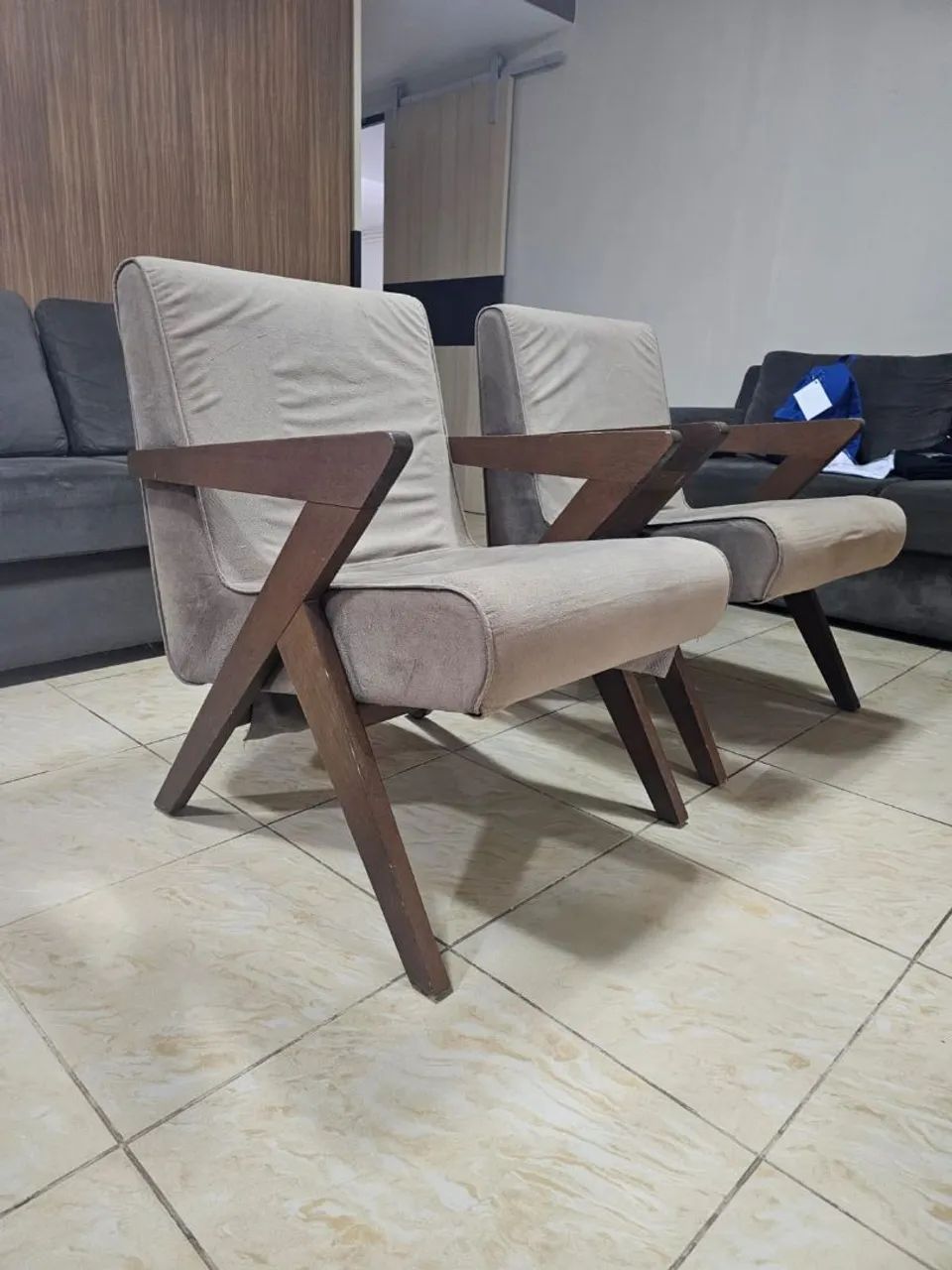 Cadeiras - Poltronas de madeira - Foto 2