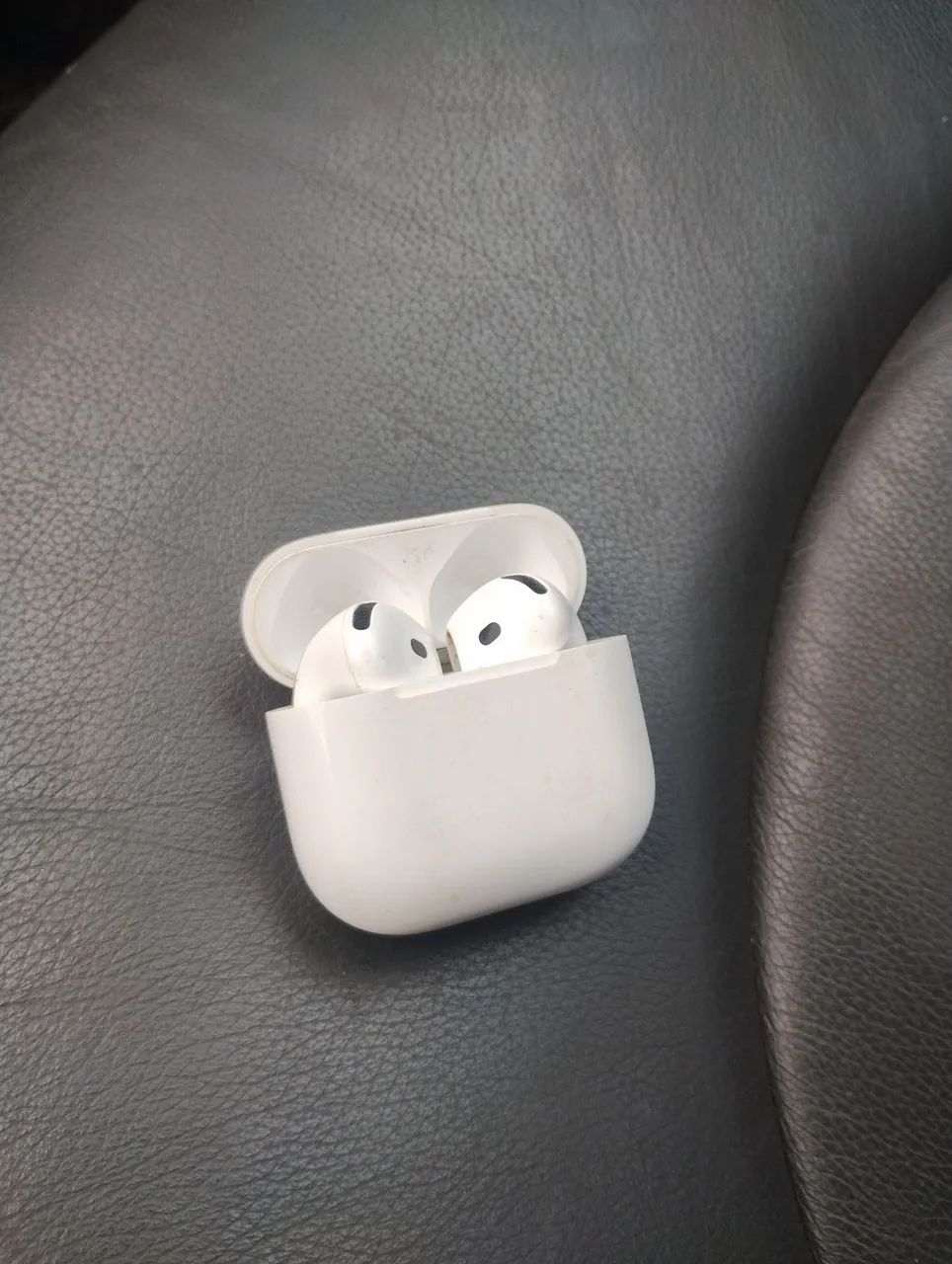 Fone de ouvido AirPods4