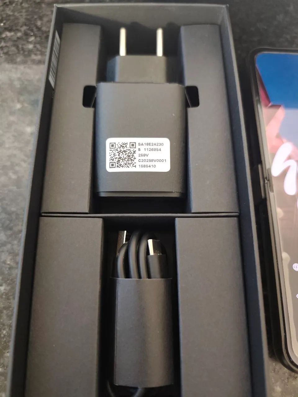 Motorola Razr 60 (novo) - Foto 5