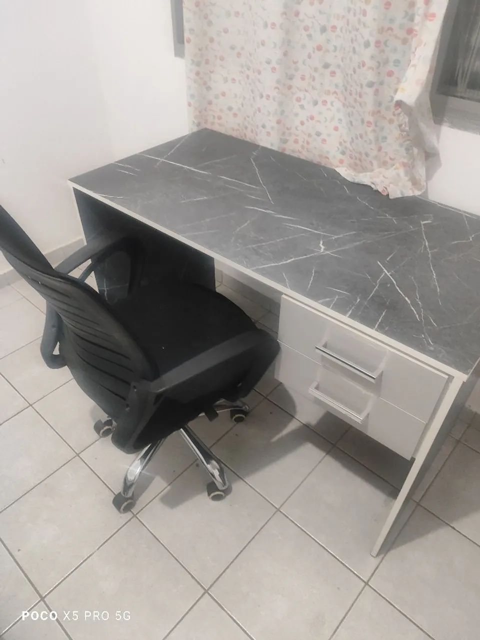 Mesa e cadeira de escritório  - Foto 3