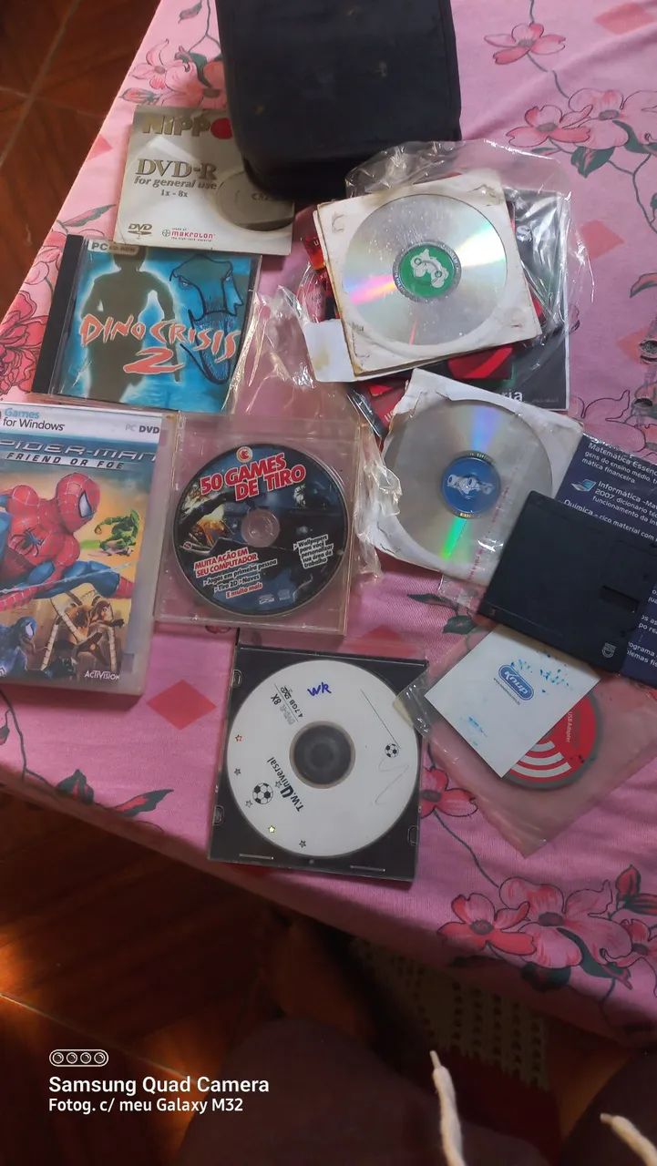 Vendo vários jogos ps2/ps3, Nintendo switch e etc..
