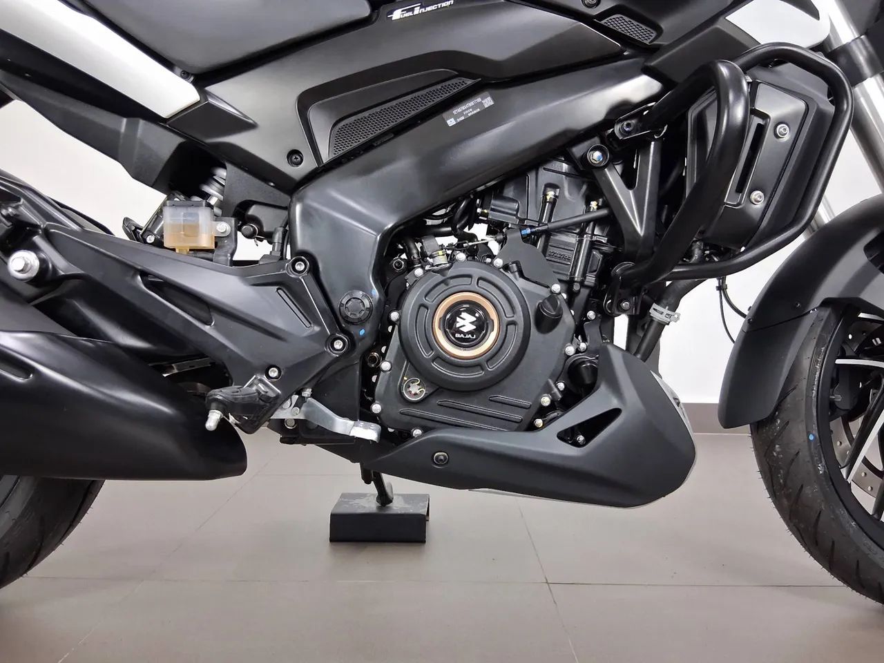 BAJAJ DOMINAR 400 - Foto 3