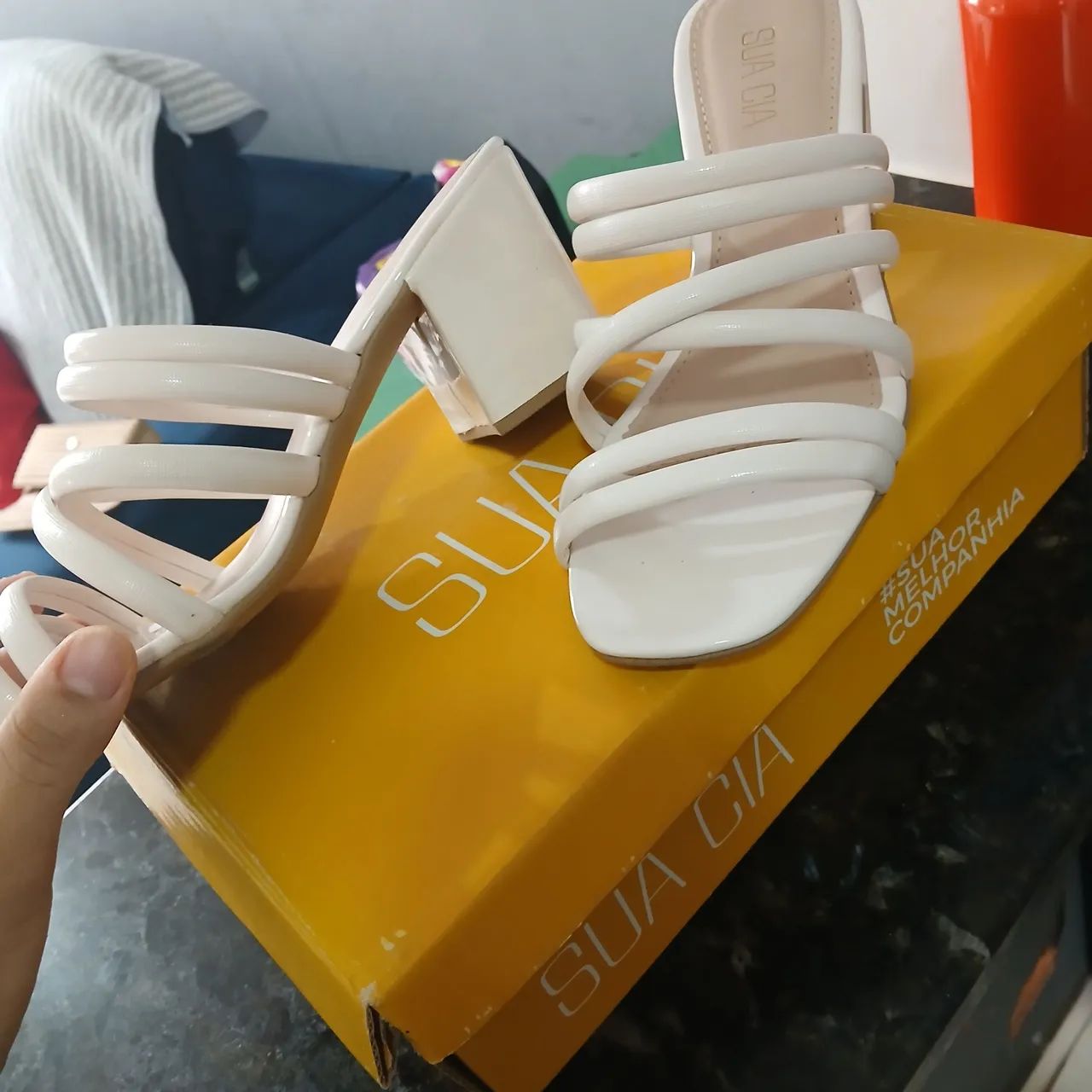 Sandália seminova - Foto 2