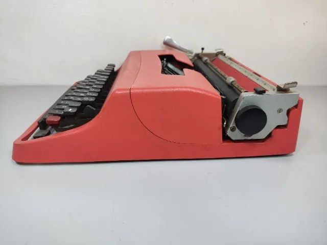 LEIA a Descrição do anuncio - Maquina Escrever Olivetti Lettera 32 Datilografia - Fwb (Usa - Foto 4